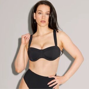 TA3 Busty Bra Top - NEW with tags. Sold out on TA3 website at this size/color.